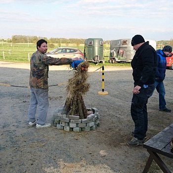 Pálení čarodějnic na Rymáňském vršku