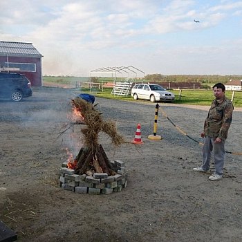 Pálení čarodějnic na Rymáňském vršku