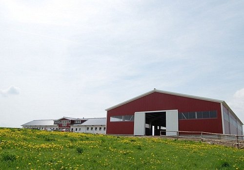 Stáj a zázemí pro klienty