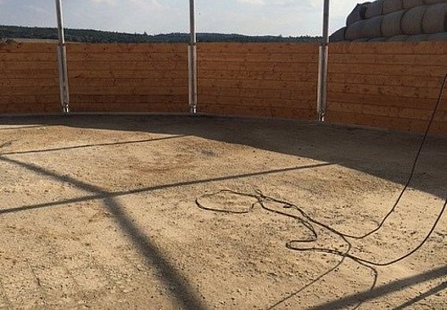 Výstavba kryté lonžovací haly