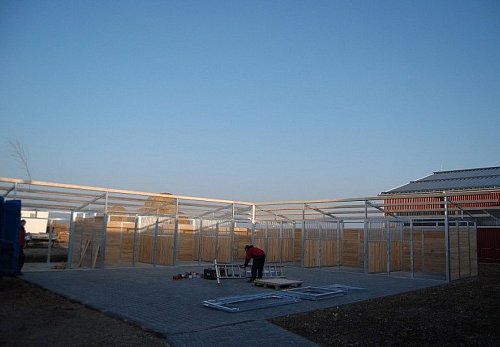 Výstavba venkovních boxů